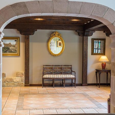 Apartamentos Capriccio Santillana del Mar Luaran gambar